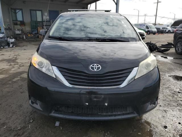 2011 Toyota Sienna LE