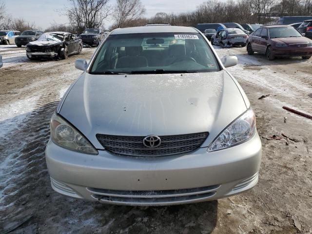 2004 Toyota Camry LE