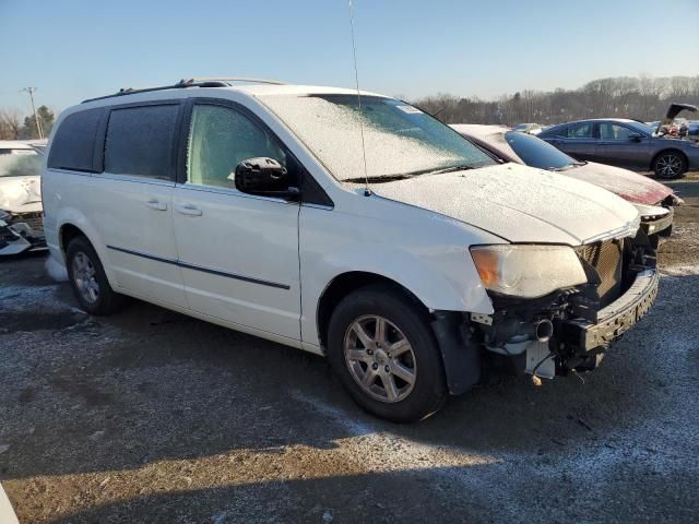 2010 Chrysler Town & Country Touring