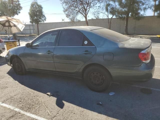 2005 Toyota Camry LE