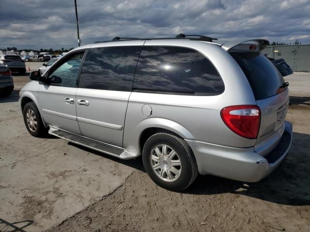 2006 Chrysler Town & Country Touring