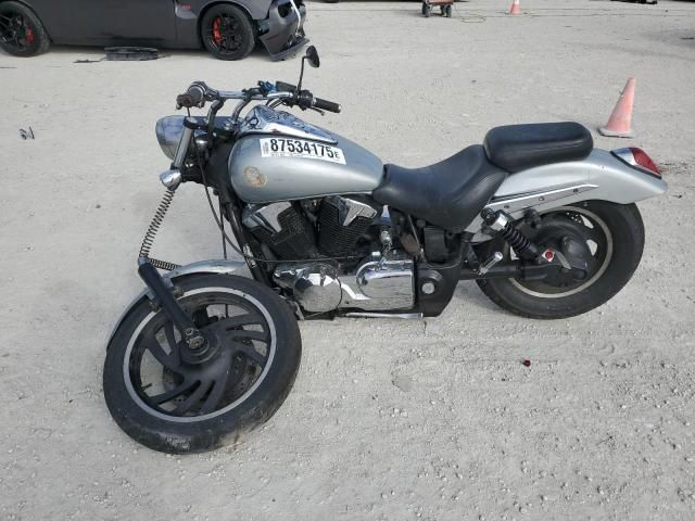 2004 Honda VTX1300 C