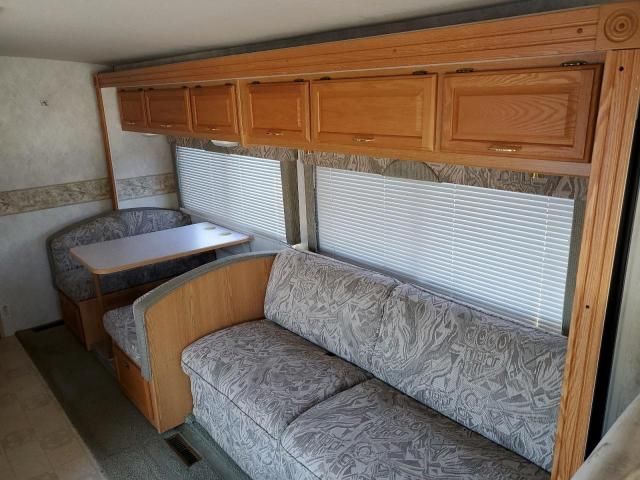 2003 Workhorse Custom Chassis Motorhome Chassis P3500