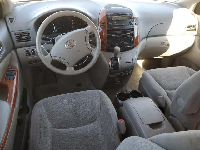 2006 Toyota Sienna XLE