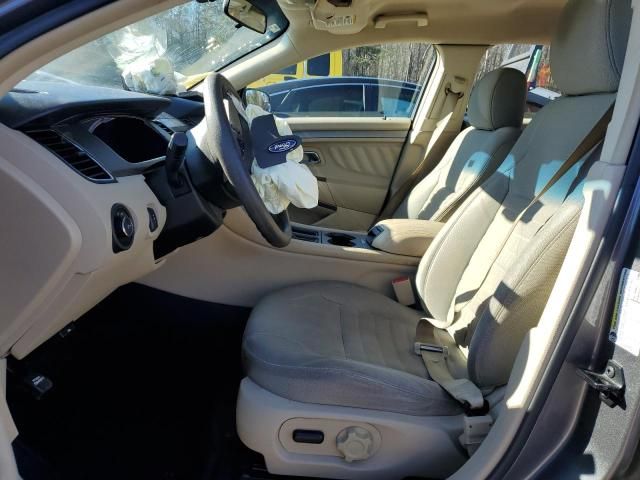 2014 Ford Taurus SE