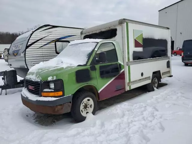 2009 GMC Savana Cutaway G3500