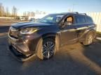 2021 Toyota Highlander Hybrid Platinum