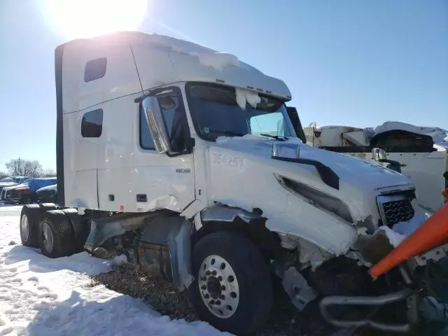 2022 Volvo VN VNL