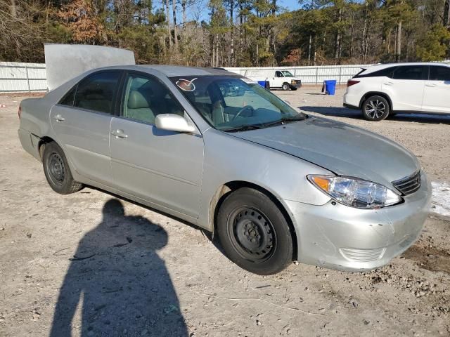 2005 Toyota Camry LE