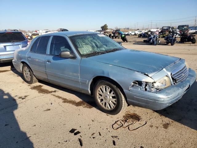 2004 Ford Crown Victoria LX