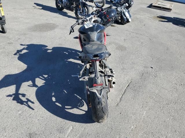 2013 Triumph 2013 Triumph Motorcycle Street Triple R