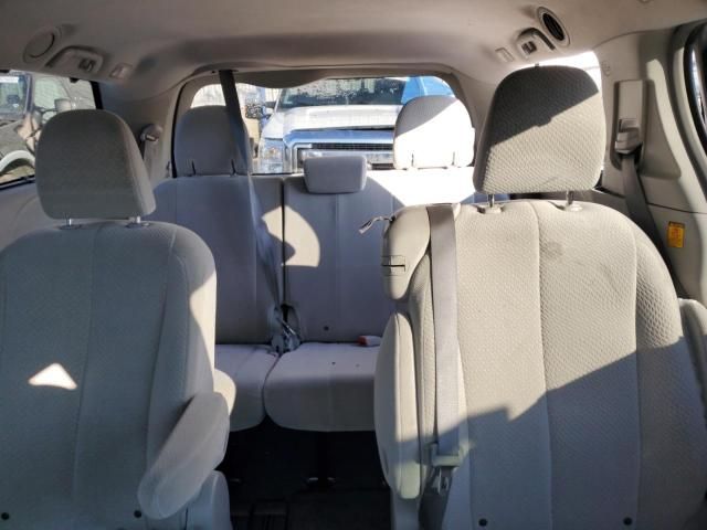 2011 Toyota Sienna LE