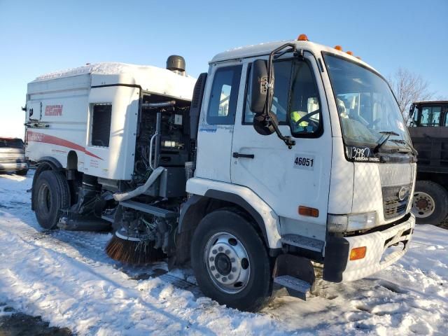 2010 Nissan Diesel UD3300