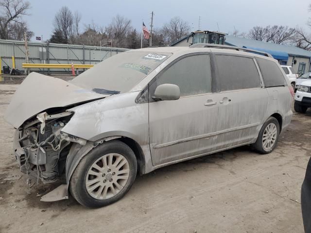 2007 Toyota Sienna XLE