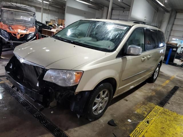 2010 Chrysler Town & Country Touring