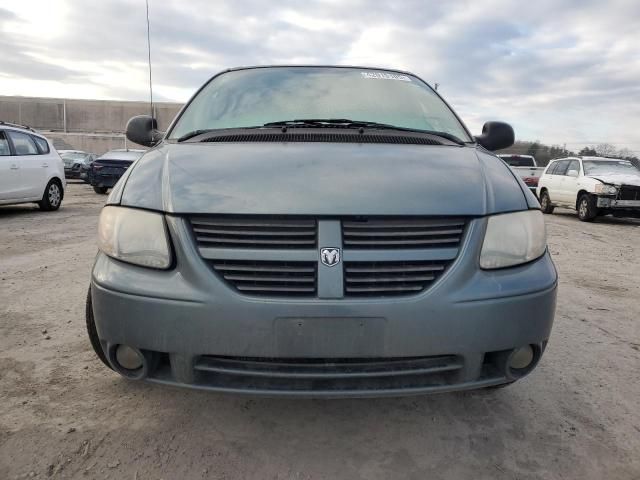 2005 Dodge Grand Caravan SXT