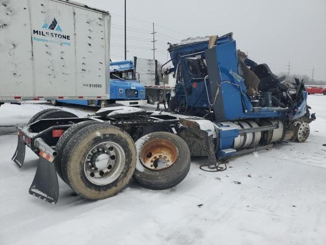 2013 Volvo VN VNL