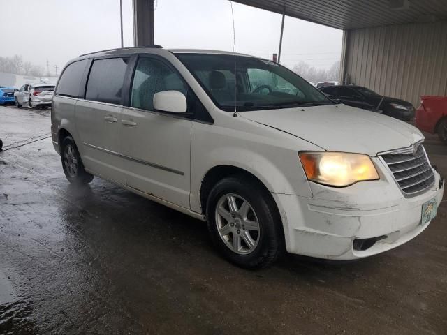 2010 Chrysler Town & Country Touring