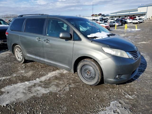 2012 Toyota Sienna XLE