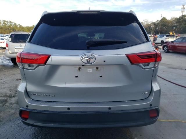 2017 Toyota Highlander SE