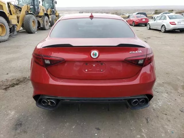 2018 Alfa Romeo Giulia Quadrifoglio