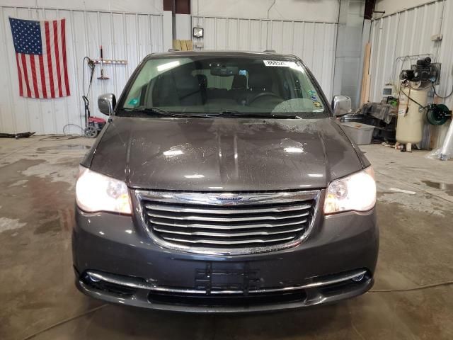 2016 Chrysler Town & Country Touring L