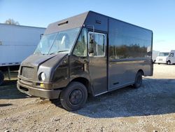 Salvage trucks for sale at Greenwell Springs, LA auction: 2009 Freightliner Chassis M Line WALK-IN Van