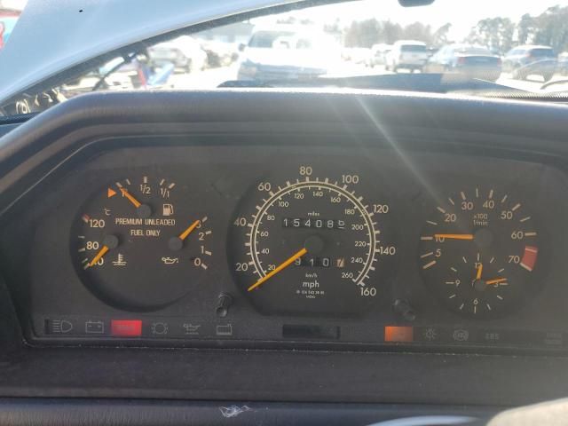 1995 Mercedes-Benz E 320 Base