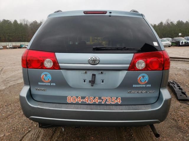 2006 Toyota Sienna XLE