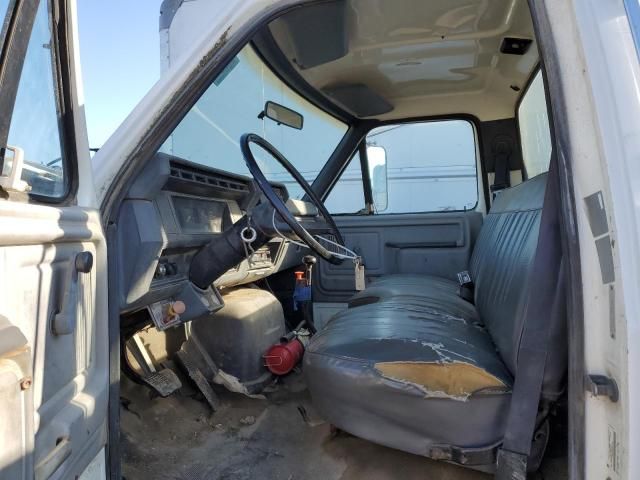 1991 Ford F700 F