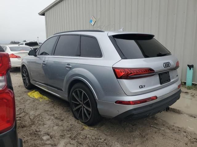 2022 Audi Q7 Prestige