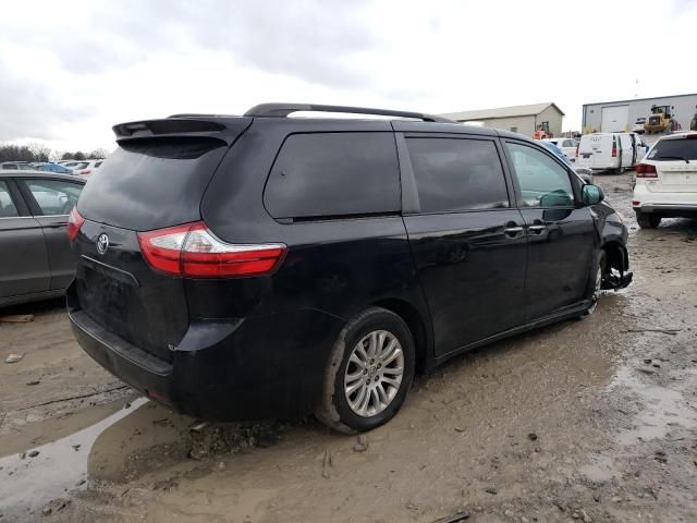 2016 Toyota Sienna XLE