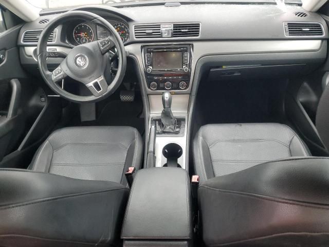 2014 Volkswagen Passat SE