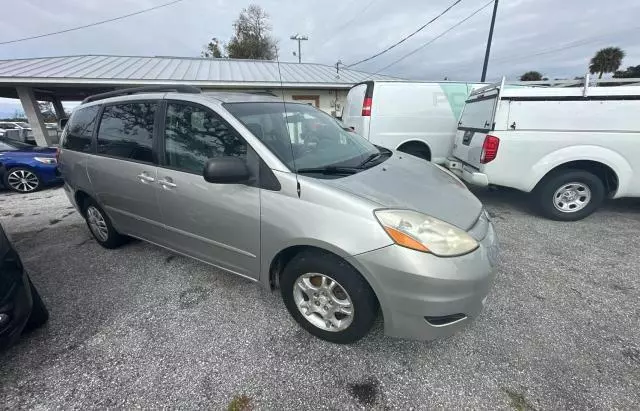 2010 Toyota Sienna CE