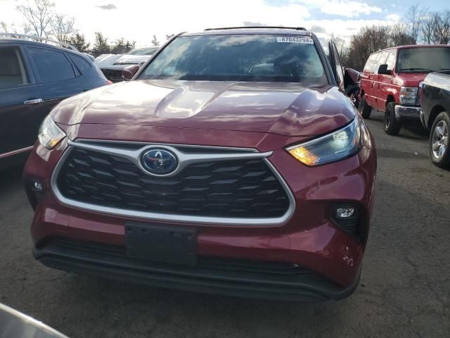 2022 Toyota Highlander Hybrid LE