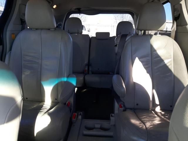 2011 Toyota Sienna XLE