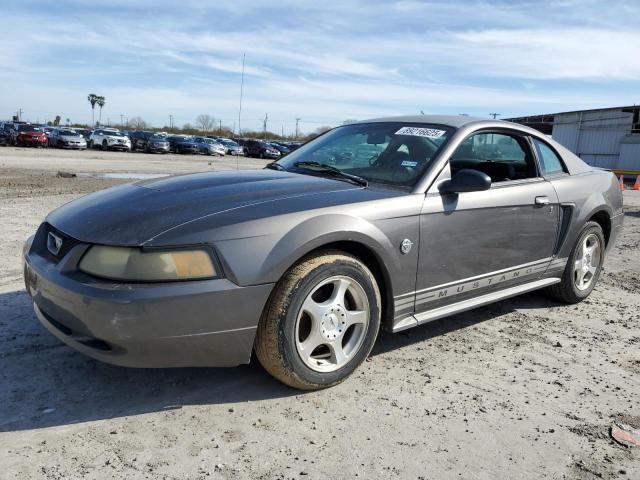 2004 Ford Mustang