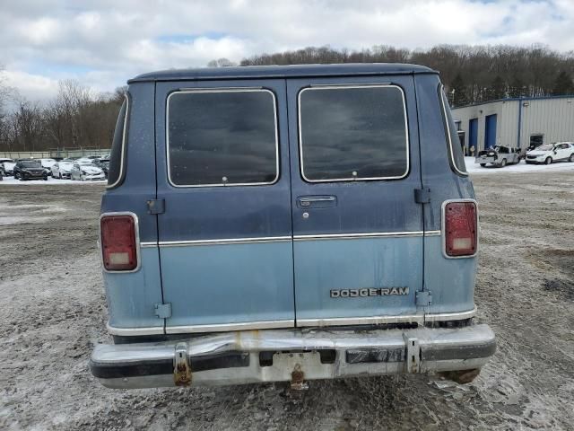 1988 Dodge RAM Wagon B250