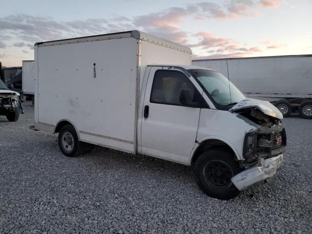 2001 GMC Savana Cutaway G3500