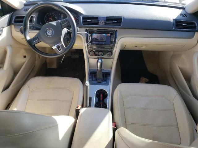 2015 Volkswagen Passat SE