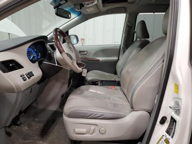 2011 Toyota Sienna XLE