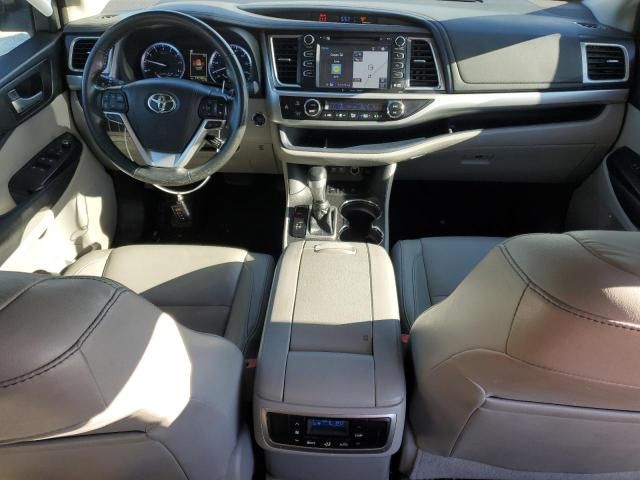 2018 Toyota Highlander SE