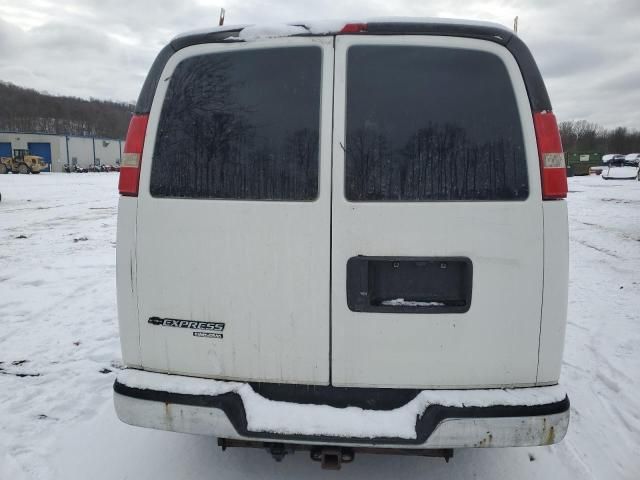 2015 Chevrolet Express G2500