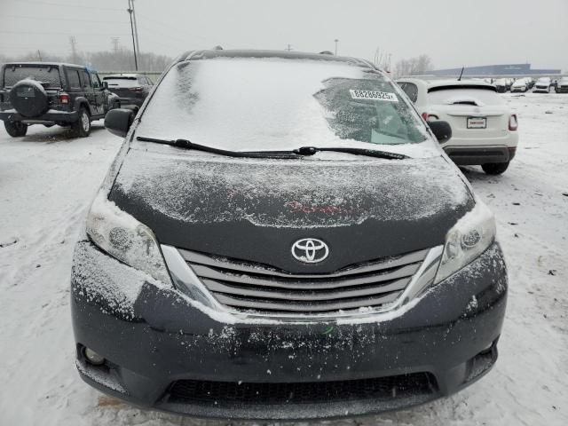 2015 Toyota Sienna XLE