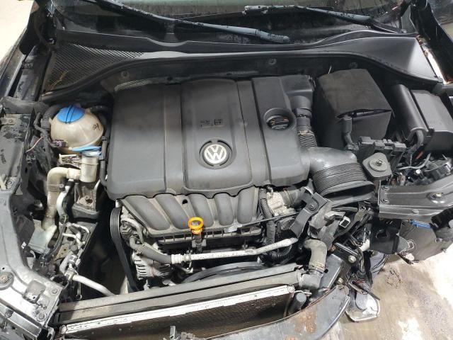 2012 Volkswagen Passat SE