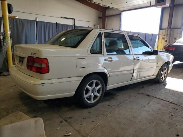 2000 Volvo S70 Base