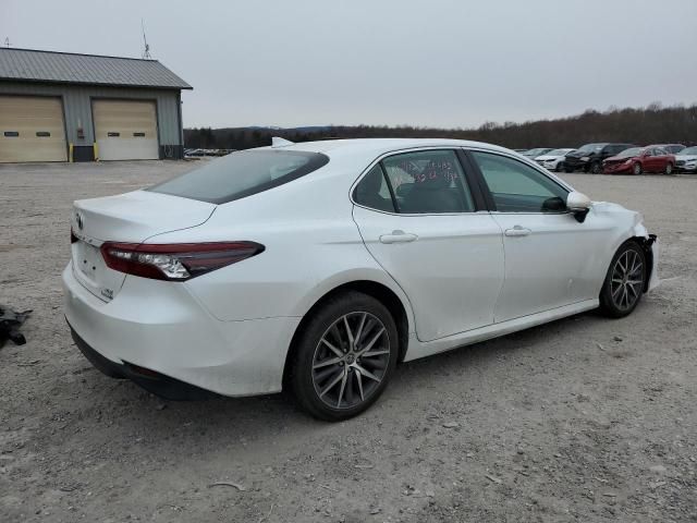 2022 Toyota Camry XLE