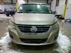 2009 Volkswagen Routan SE