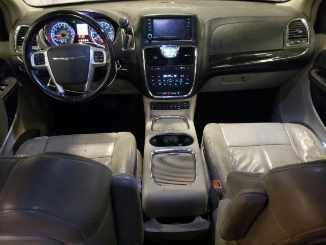 2012 Chrysler Town & Country Limited