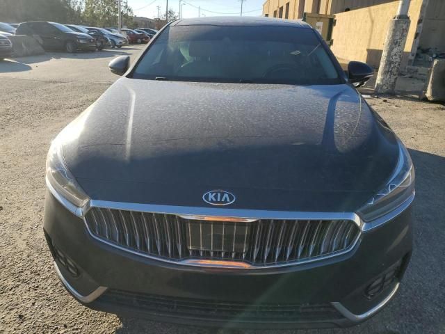 2017 KIA Cadenza Premium